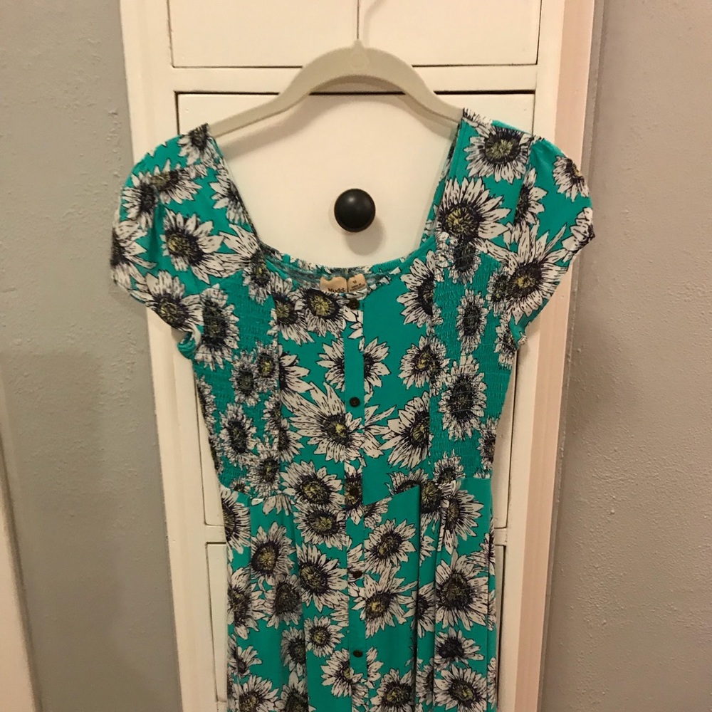 Turquoise daisy dress